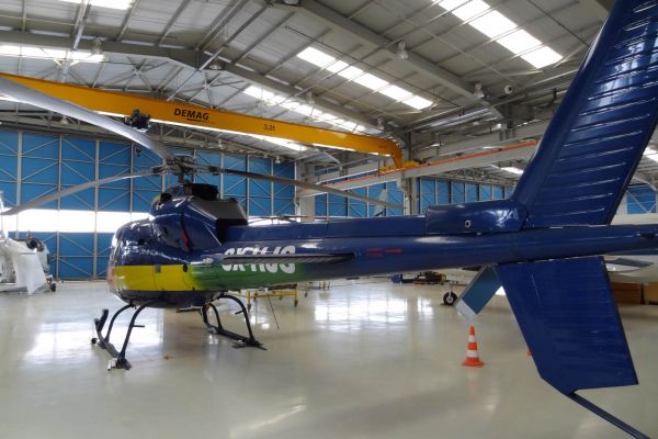 eurocopter-as355-f2-exterior-1550889DE8-DD2B-6DD5-A8DF-701A3D060782.jpg