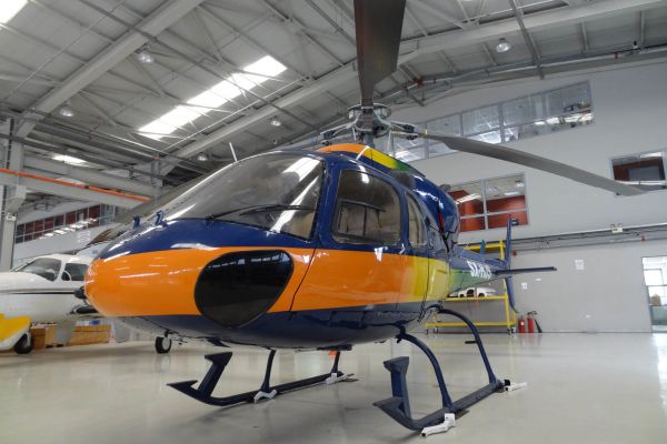 eurocopter-as355-f2-exterior-17DE808190-6B01-C688-7F47-98F349AE4E4F.jpg